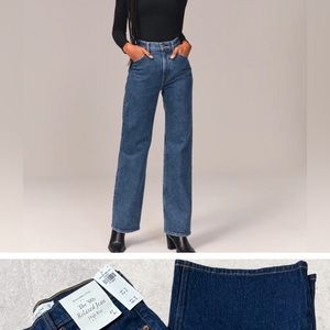Abercrombie 90’s Relaxed NWT